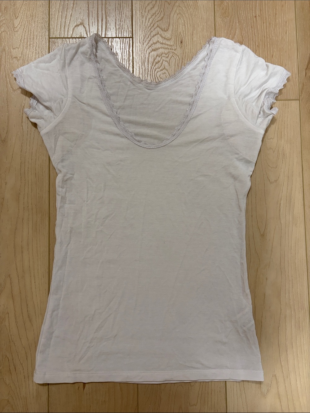 Numi Lace Trimmed Undershirt, Off-White, sz M